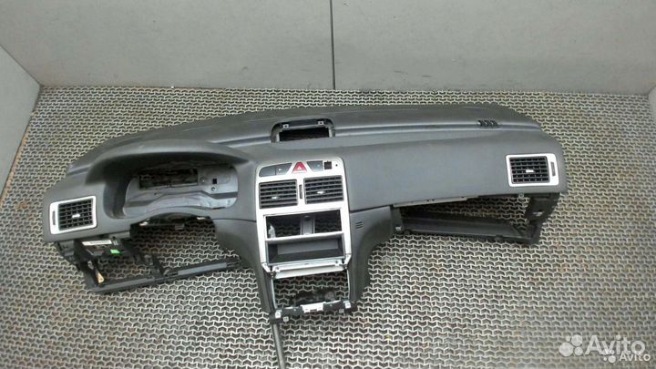 Торпедо панель приборов Пежо 307