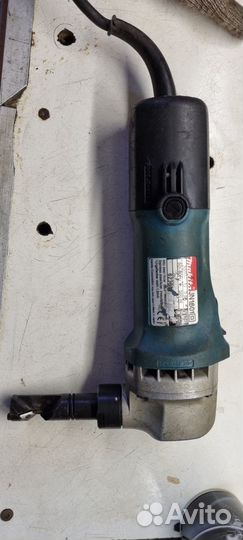 Ножницы по металлу makita jn1601