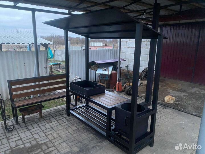 Мангал с печью под казан и крышей