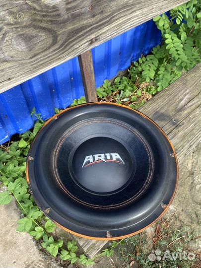 Сабвуфер aria