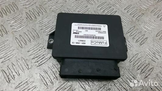 Блок управления ручника (стояночного тормоза) volv