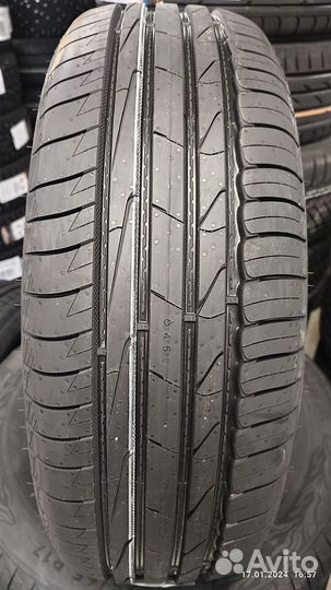 Nokian Tyres Hakka Blue 3 SUV 225/65 R17 106H