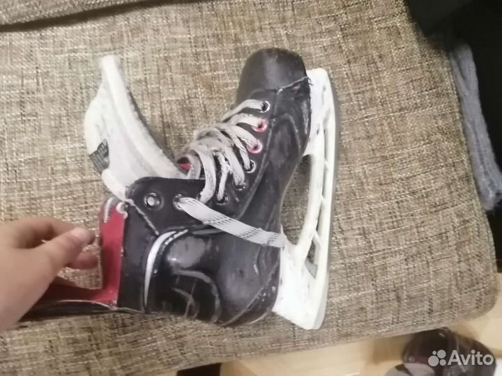 Хоккейные коньки bauer