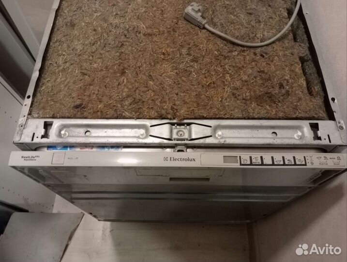 Посудомоечная машина Electrolux