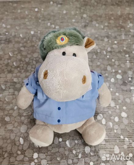 Мягкая игрушка бегемот