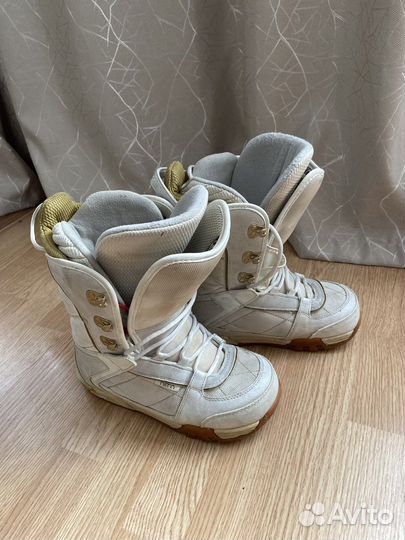 Сноубордические ботинки женские 38 размер