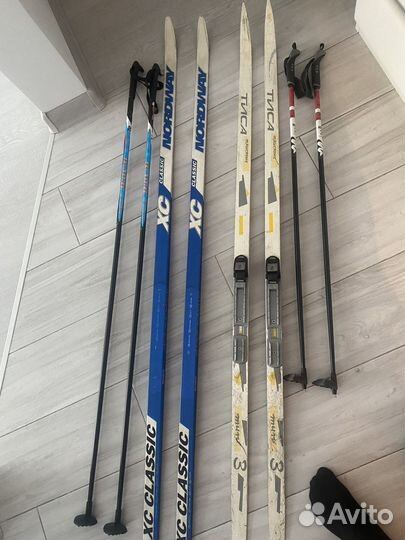 Беговые лыжи с палками 2 пары. все комплектом