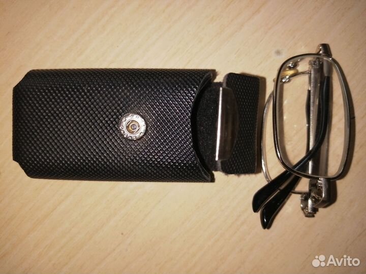 Складные очки в футляре +4,0