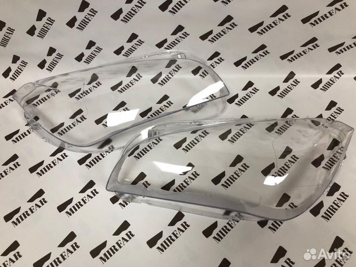 Стекло фары BMW X1 E84