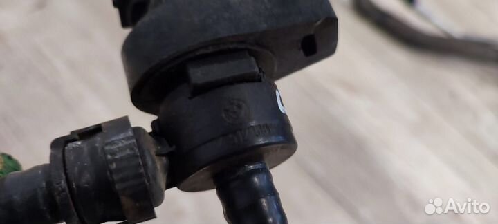 Клапан вентиляции топливного бака 13907512576 BMW