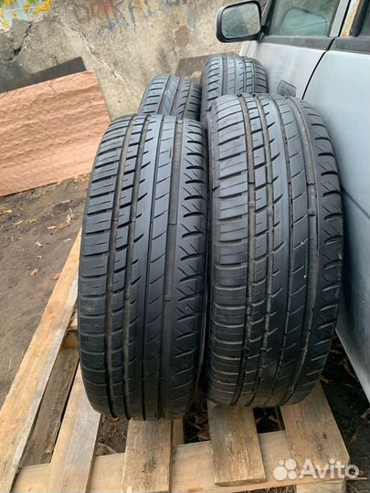 Viatti Strada Asimmetrico 195/65 R15 91H