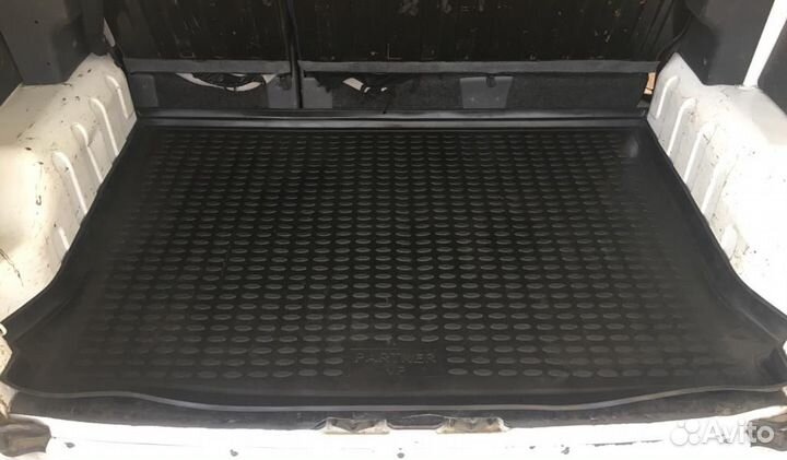 Коврик в багажник Peugeot Partner Origin