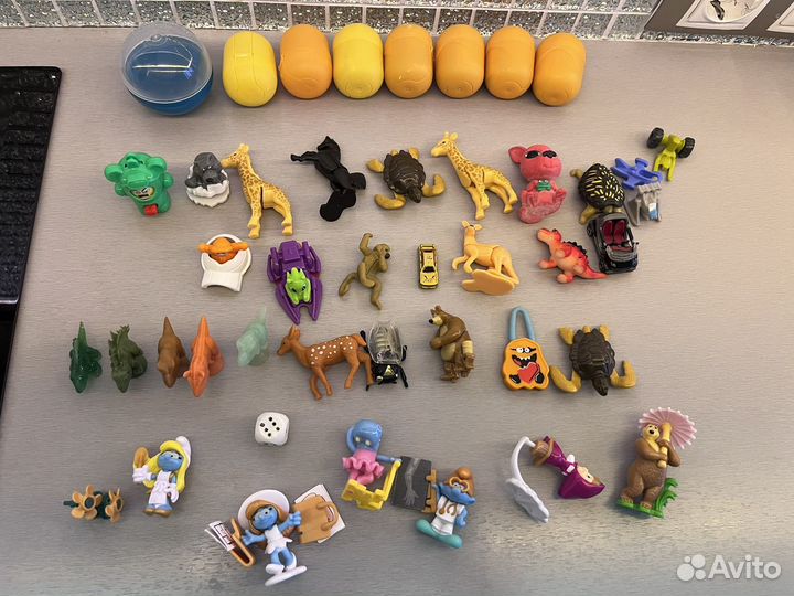 Киндер сюрприз и другие игрушки пакетом