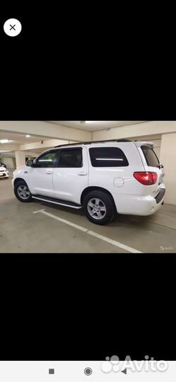 Toyota Sequoia 5.7 AT, 2010, 100 000 км