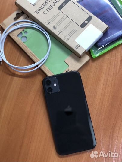 iPhone 11, 64 ГБ