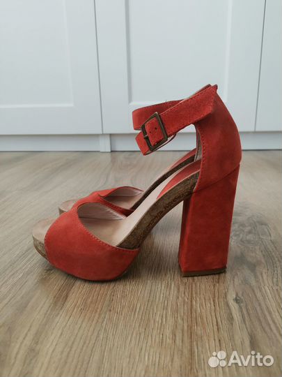 Босоножки Logan р. 37 Италия