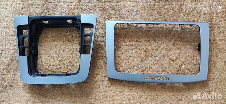 Рамка магнитолы VW Passat B7