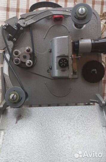 Кинопроэктор луч 2