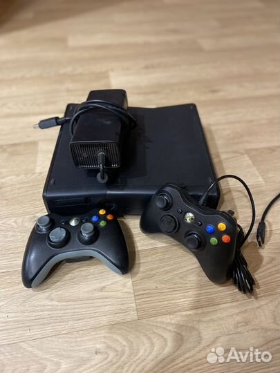 Xbox 360+1500 игр (прошитая)