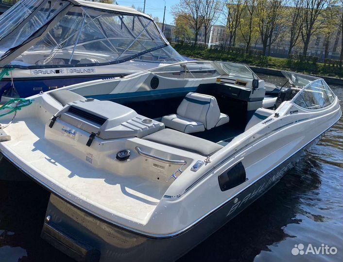 Аренда катера/ прогулки на катере/ Развод мостов