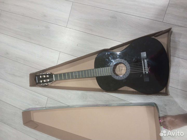 Гитара классическая 6 струнная