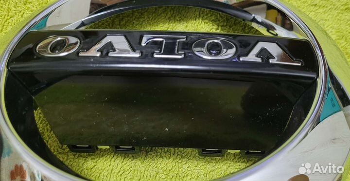 Эмблема решетки радиатора Volvo XC90 2014-2019