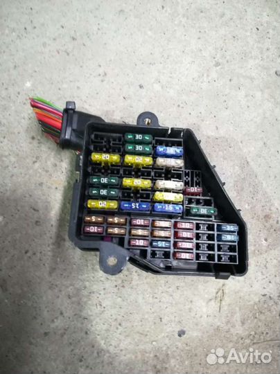 Блок предохранителей Audi A4 B7 (S4,RS4)
