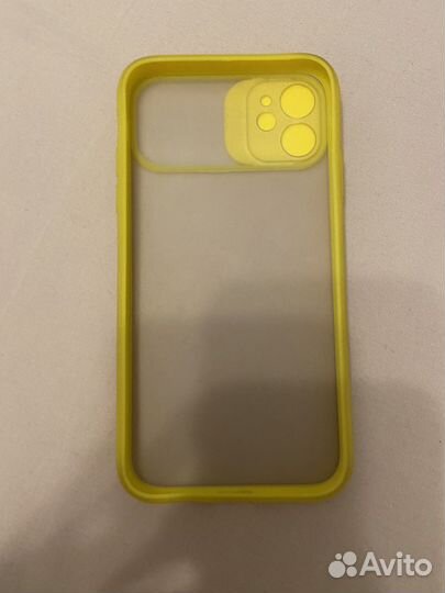 Чехол на iPhone 11 с защитой камеры жёлтый