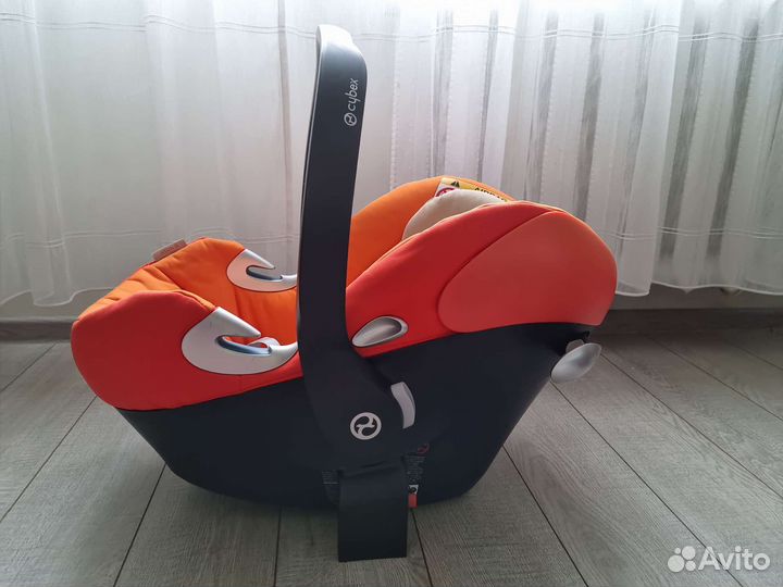 Автокресло (автолюлька) cybex aton q