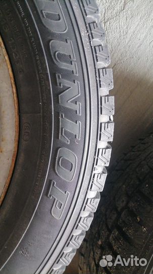 Dunlop SP Winter Ice 01 215/65 R16 102T