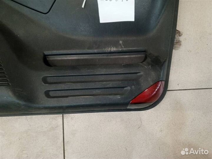 Обшивка двери передней правой Mitsubishi Pajero i
