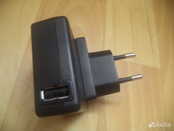 Сетевой адаптер Nicon модель EH-69P (5В ; 0,5А)