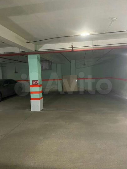 Машиноместо, 14 м²