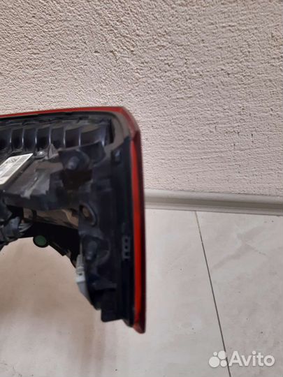 Задний фонарь VW Polo Лифтбэк.Оригинал.Правая
