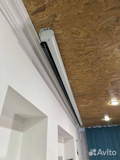 Полотно для проектора 108