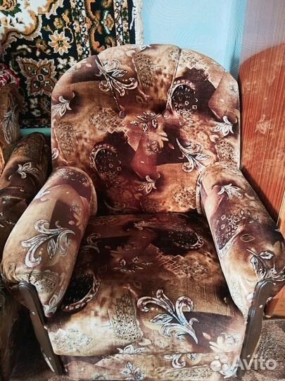 Диван и 2 кресла бу