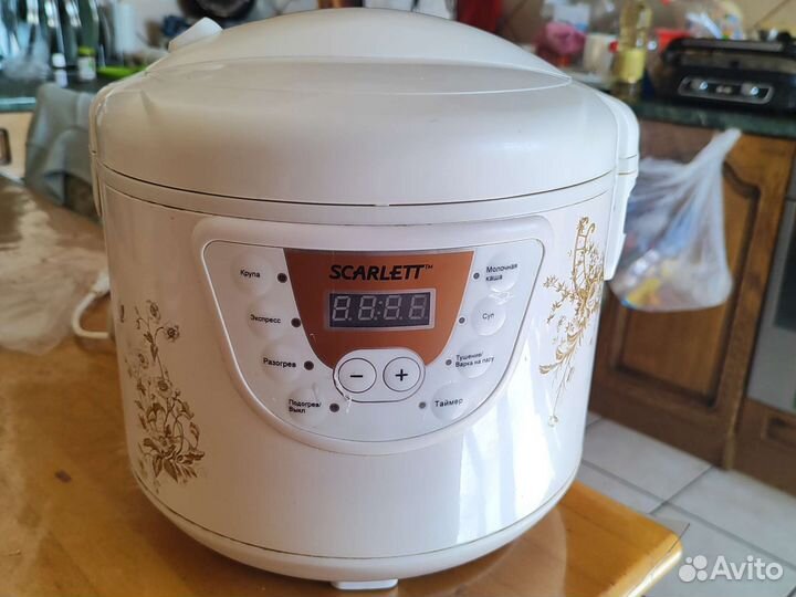 Мультиварка Scarlett SC-410