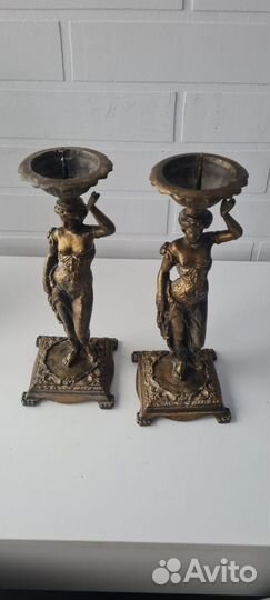 Бронзовая статуэтка - подсвечник