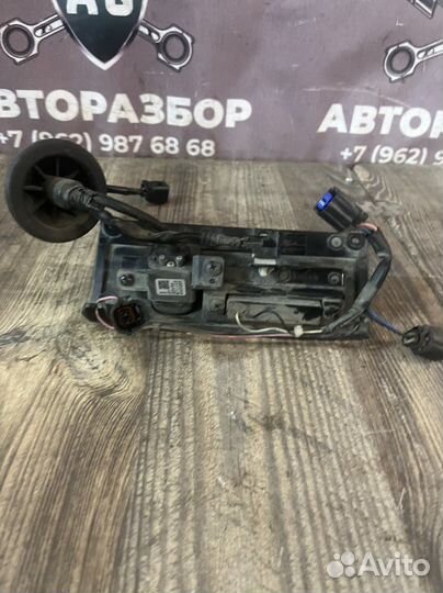 Kia stinger камера заднего вида С кнопкой открытия