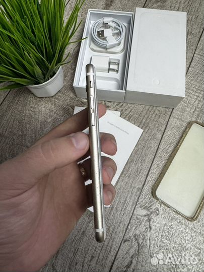 iPhone 6S, 64 ГБ