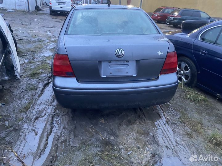 Запчасти на volkswagen bora jetta
