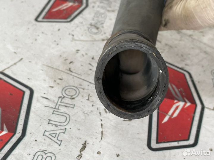 Патрубок радиатора верхний Опель Астра J