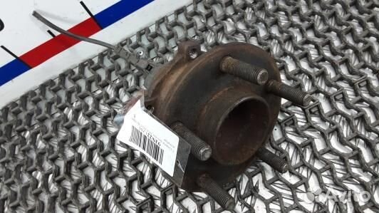 Ступица задняя левая volvo C30 1 (93N22LZ01)