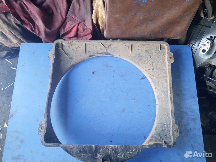 Диффузор вентилятора Kia Sportage 1