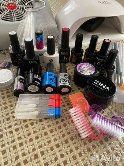 Для наращивания ногтей