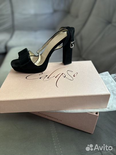 Босоножки Calipso