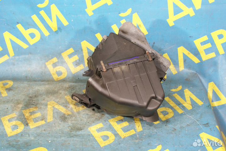 Корпус воздушного фильтра Volkswagen passat b5