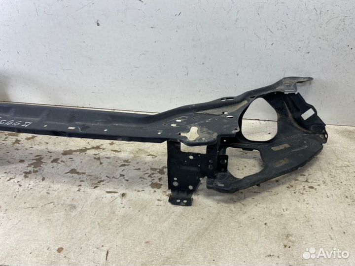 Панель передняя (телевизор) передний Volvo Xc60