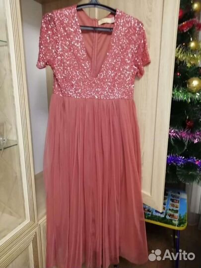 Вечернее платье