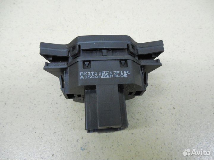 Кнопка аварийной сигнализации Transit 2014